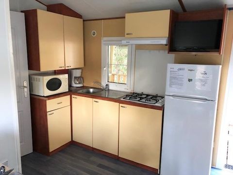 MOBILHOME 5 personnes - HAWAI 2 chambres - 28m² - avec CLIM + TV - terrasse couverte 13 m²