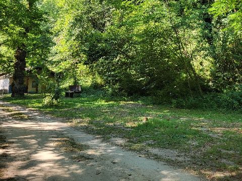 Emplacement - Emplacement nu