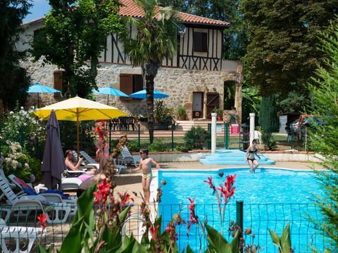Le Domaine du Castex - Camping Gers - Image N°2