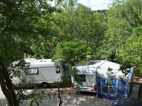 Emplacement - Emplacement Caravane / Camping-car
