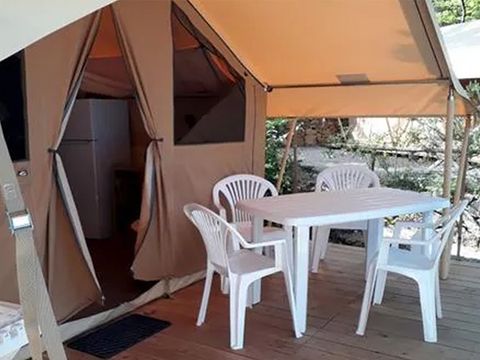 Tente en toile et en bois 5 personnes - Tente Lodge Cabanon sur pilotis 2 chambres