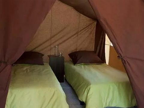 Tente en toile et en bois 5 personnes - Tente Lodge Cabanon sur pilotis 2 chambres