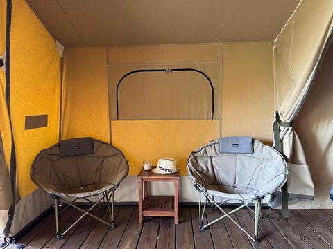 Tente en toile et en bois 5 personnes - Tente Lodge Kenya sur pilotis 2 chambres