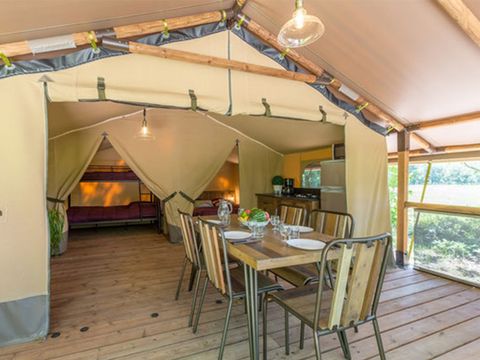 Tente en toile et en bois 5 personnes - Tente Lodge Kenya sur pilotis 2 chambres