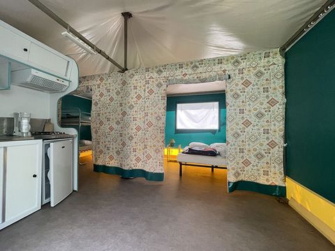 BUNGALOW TOILÉ 5 personnes - Bungalow toilé 5 personnes