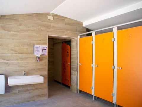Emplacement - Forfait 2 personnes (emplacement + voiture + électricité 10A)