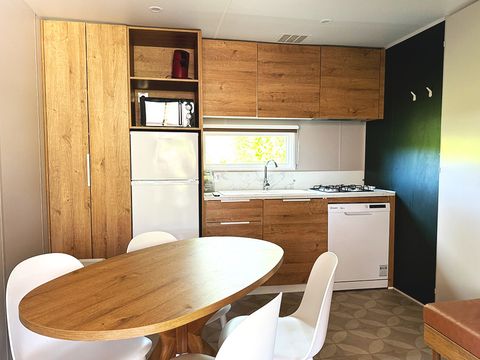 MOBILHOME 4 personnes - Cottage Ansouis - 33m² - 2 chambres - 2 salles de bain + Jacuzzi