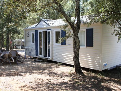 Mobilhome 4 personnes - Confort Climatisation Réversible - Terrasse - 2 chambres - 26.52m² / Chêne Vert