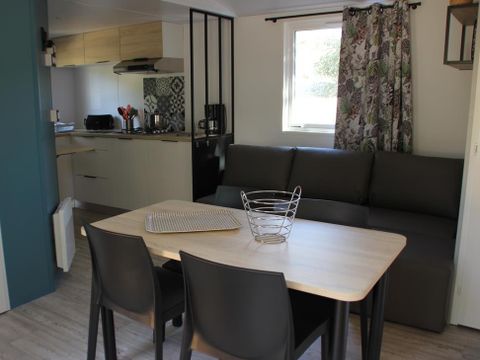 Mobilhome 4 personnes - Confort Plus Climatisation Réversible Terrasse - TV - 2 chambres - 32.80m² / Jasmin et Mimosa