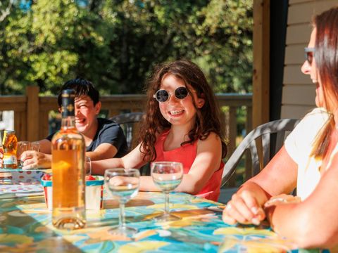 Camping Les chênes - Camping Gard