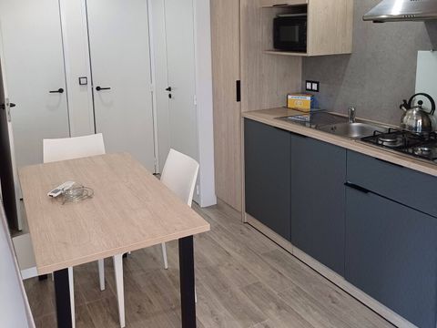 MOBILHOME 6 personnes - Mobil-home | Comfort | 3 Ch. | 4/6 Pers. | Terrasse simple | 1 SDB | Clim.
