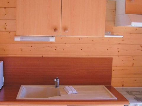 CHALET 6 personnes - Chalet | Classic | 3 Ch. | 6 Pers. | Terrasse surélevée | 1 SDB | Clim.