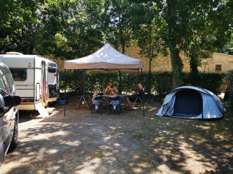 Emplacement - Forfait Emplacement 2 personnes + 1 véhicule