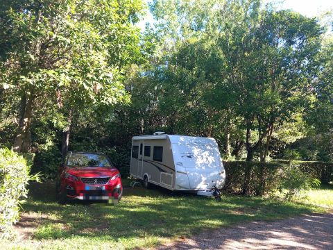 Emplacement - Forfait Emplacement 2 personnes + 1 véhicule