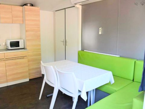 MOBILHOME 4 personnes - 2 chambres confort (-8 ans) + Clim + TV