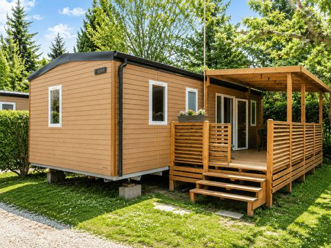 MOBILHOME 4 personnes - "GRAND STANDING" - 2 CHAMBRES