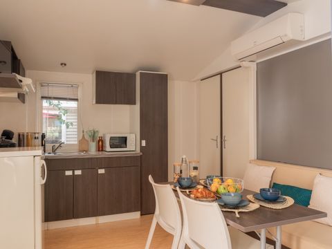 MOBILHOME 6 personnes - "CONFORT" - 2 CHAMBRES
