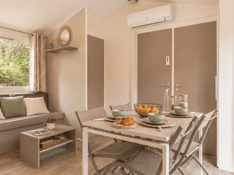 MOBILHOME 6 personnes - "SPACIEUX" - 2 CHAMBRES