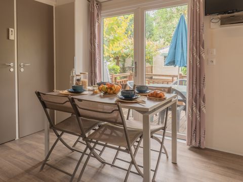 MOBILHOME 6 personnes - "SPACIEUX"- 2 CHAMBRES