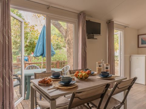 MOBILHOME 6 personnes - "SPACIEUX"- 2 CHAMBRES