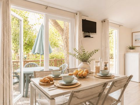 MOBILHOME 6 personnes - "SPACIEUX" - 2 CHAMBRES