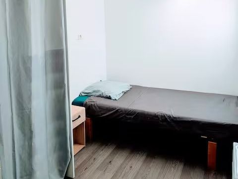 APPARTEMENT 3 personnes - 2 CHAMBRES - VUE PISCINE