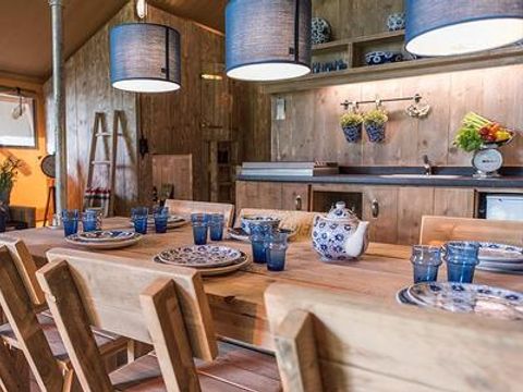 TENTE TOILE ET BOIS 8 personnes - SunLodge Pamoja & Kambi