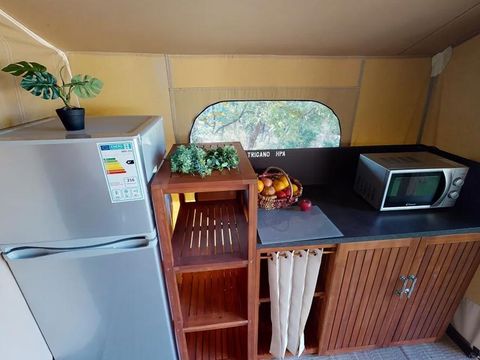Tente en toile et en bois 4 personnes - Eco Lodge Verdon - 34m² - 2 chambres (sans sanitaires)