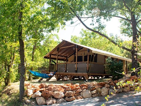 Tente en toile et en bois 4 personnes - Eco Lodge Verdon - 34m² - 2 chambres (sans sanitaires)