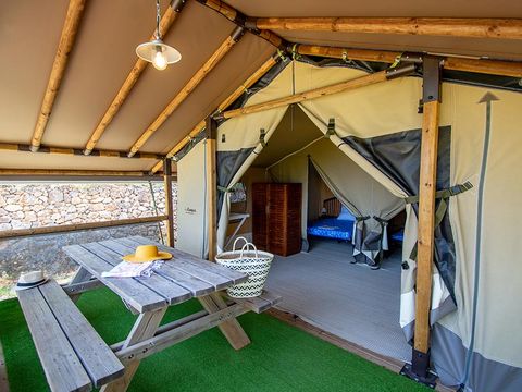 Tente en toile et en bois 4 personnes - Eco Lodge Verdon - 34m² - 2 chambres (sans sanitaires)