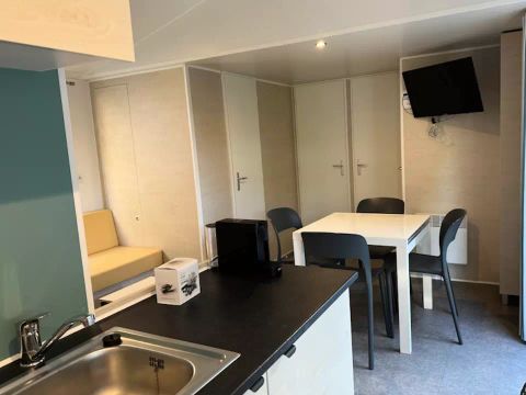 MOBILHOME 6 personnes - Premium 4 Pièces 6 Personnes Climatisé + TV