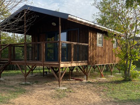 TENTE TOILE ET BOIS 5 personnes - CABANE LODGE sur PILOTIS climatisée 2 chambres