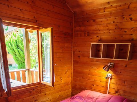 CHALET 5 personnes - 2 chambres climatisé CONFORT PLUS - 35 m2 + terrasse couverte de 14 m2
