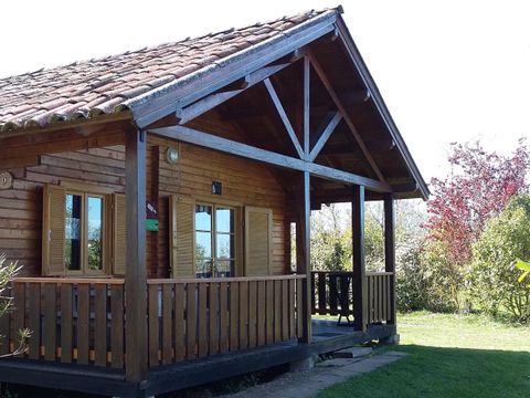 CHALET 5 personnes - 2 chambres climatisé CONFORT PLUS - 35 m2 + terrasse couverte de 14 m2