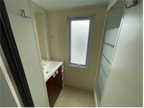 BUNGALOW 4 personnes - 2 chambres climatisé - 33m2 + terrasse couverte