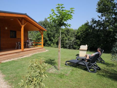 CHALET 5 personnes - CHALET PREMIUM 2ch/2sdb - clim - LV - TV - BBQ - Ménage*, draps, draps de bain - 35m2+terrasse 17m2