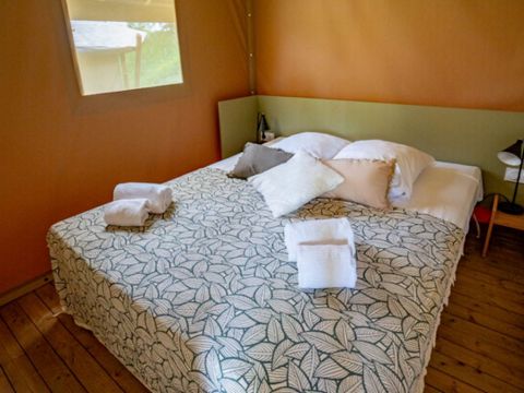 Tente en toile et en bois 5 personnes - Glamping Lodge