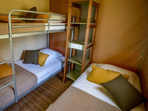 Tente en toile et en bois 5 personnes - Glamping Lodge