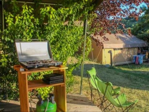 TENTE TOILE ET BOIS 5 personnes - Tente Lodge 4 ad + 1 enf - sans sanitaires 