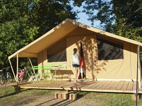 TENTE TOILE ET BOIS 5 personnes - Tente Safari - 4 ad + 1 enf - sans sanitaires