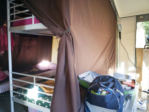 TENTE TOILE ET BOIS 5 personnes - Tente Safari - 4 ad + 1 enf - sans sanitaires