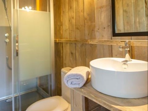 TENTE TOILE ET BOIS 5 personnes - Tente Lodge - 4 ad + 1 enf - avec sanitaires