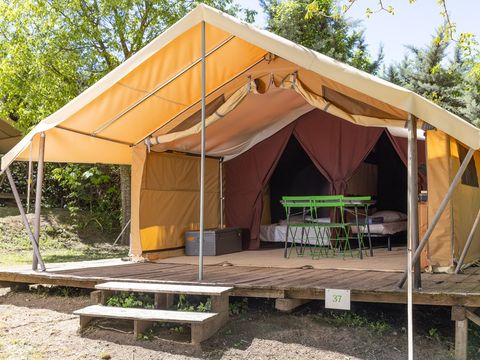 TENTE 4 personnes - Tente Nature - 2 chambres (sans sanitaire) TENTE 4 personnes - Tente Nature - 2 chambres (sans sanitaire)