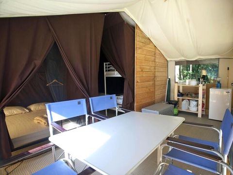 TENTE 5 personnes - Ciela Nature Lodge - 2 chambres - Cuisine – Salle de bain