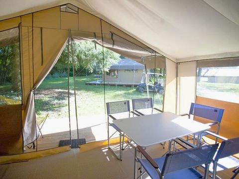 TENTE 5 personnes - Ciela Nature Lodge - 2 chambres - Cuisine – Salle de bain