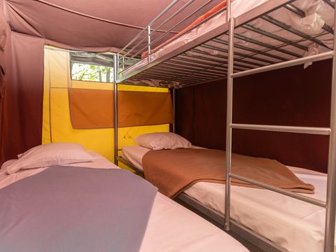 TENTE 5 personnes - Ciela Nature Lodge - 2 chambres - Cuisine – Salle de bain