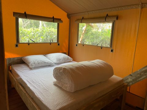 Tente en toile et en bois 4 personnes - Lodge Safari 27 m²