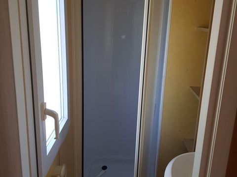 MOBILHOME 6 personnes - Roller + climatisation