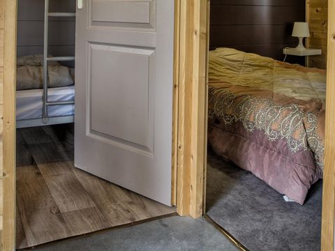 CHALET 4 personnes - avec WC, sans salle de bain