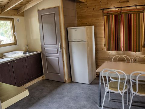 CHALET 4 personnes - avec WC, sans salle de bain